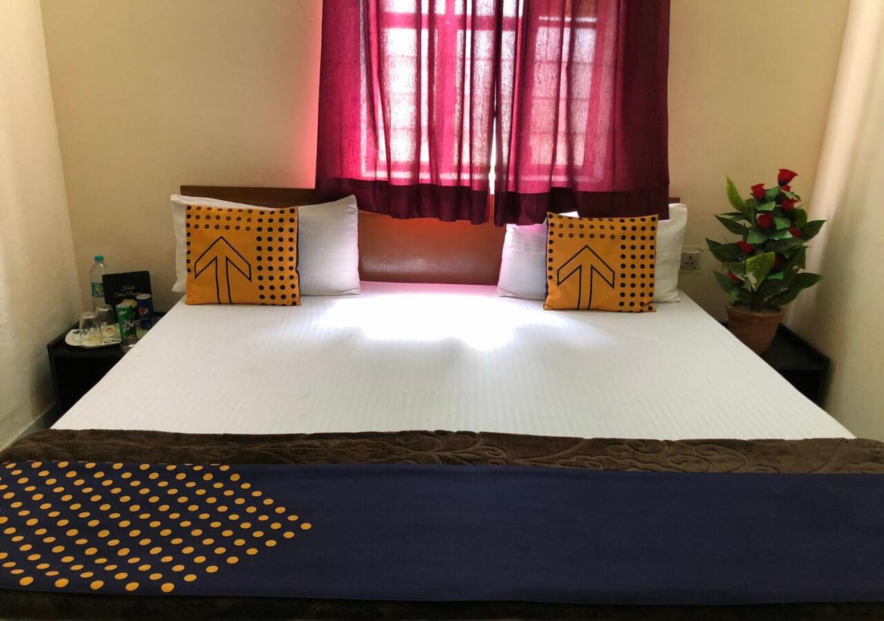 Отель Ramada By Wyndham Jaipur North Экстерьер фото