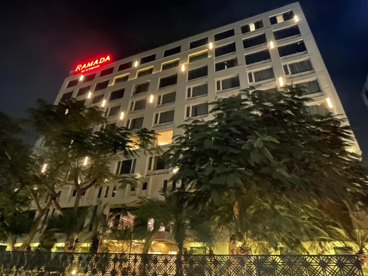 Отель Ramada By Wyndham Jaipur North Экстерьер фото