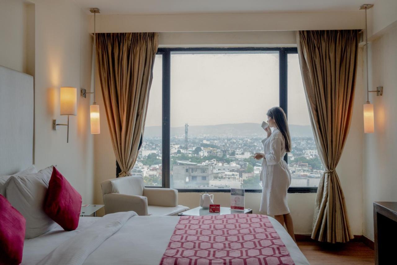 Отель Ramada By Wyndham Jaipur North Экстерьер фото