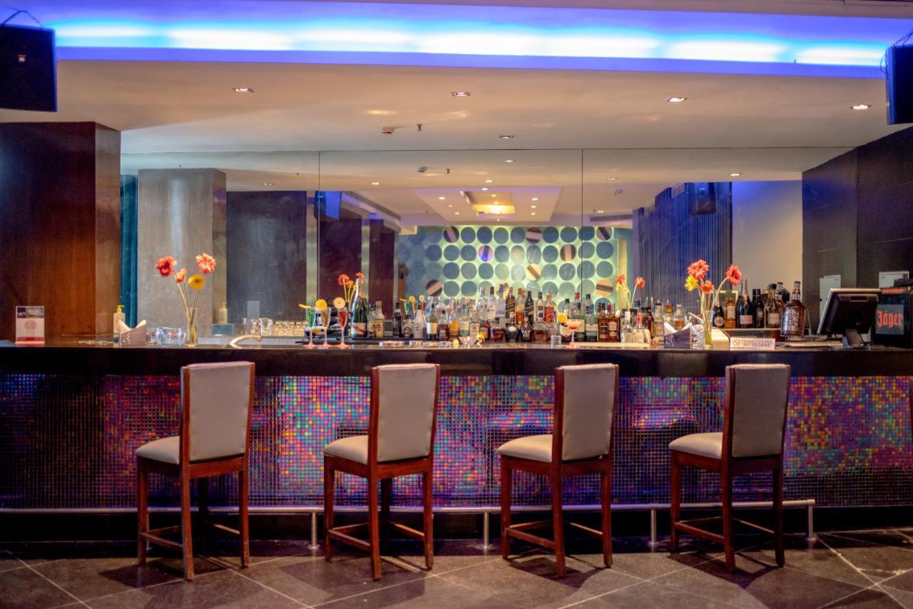 Отель Ramada By Wyndham Jaipur North Экстерьер фото