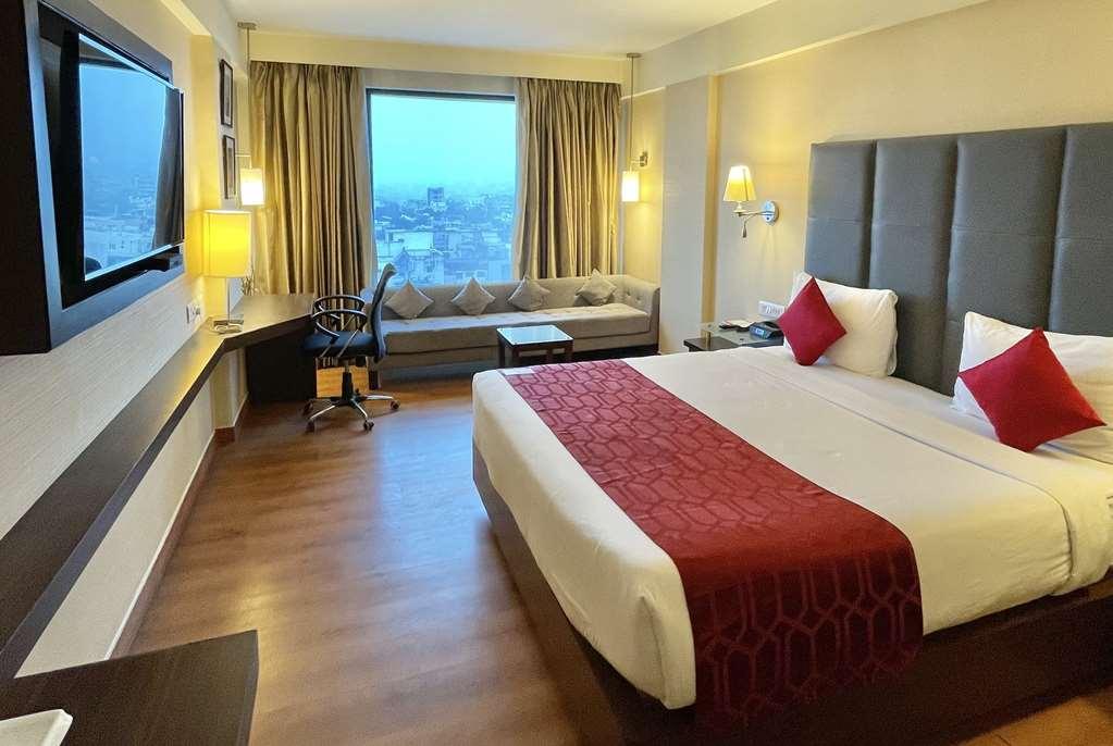 Отель Ramada By Wyndham Jaipur North Номер фото